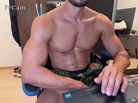 Snapshot of MisterLuxbr chatting on 9, 7, 2026 MisterLuxbr online show from 9, 7, 2026