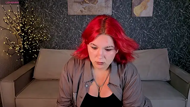 Emma Davise online show from 14, 7, 2026