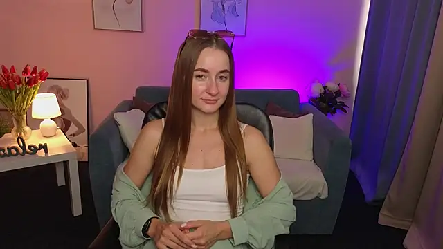 IrisBloomm online show from 9, 7, 2026