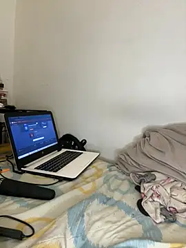 Snapshot of Strawberrymuffin_ chatting on 10, 7, 2026 Strawberrymuffin online show from 10, 7, 2026