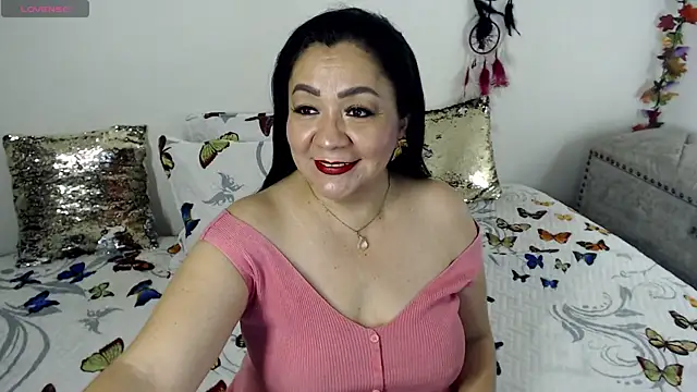 Yourhornyjuliettee1 online show from 12, 7, 2026