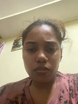 Diamond-girl143 online show from 11, 7, 2026