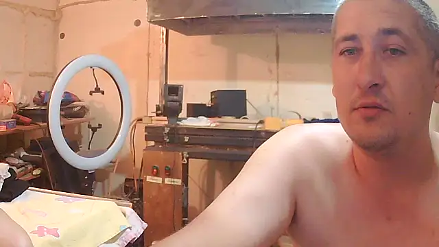 DenMaretxx online show from 15, 7, 2026