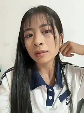 yiyiya520 online show from 12, 7, 2026