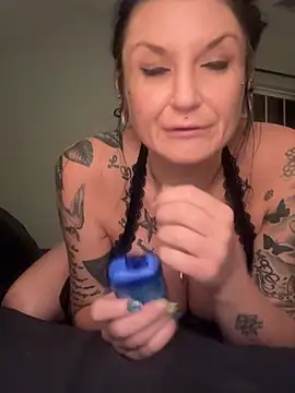 Snapshot of Plasticdollx chatting on 11, 7, 2026 Plasticdollx online show from 11, 7, 2026
