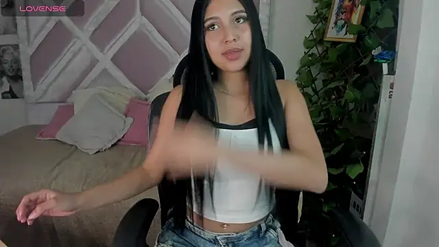 Snapshot of zoe_669 chatting on 14, 7, 2026 zoe 669 online show from 14, 7, 2026