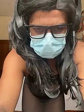 SrilankanLadyboy online show from 15, 7, 2026