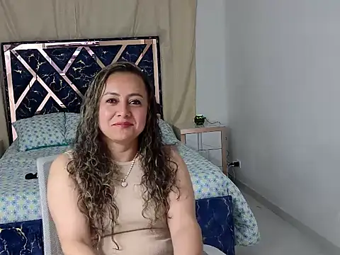 Cristalsexy25 online show from 17, 7, 2026