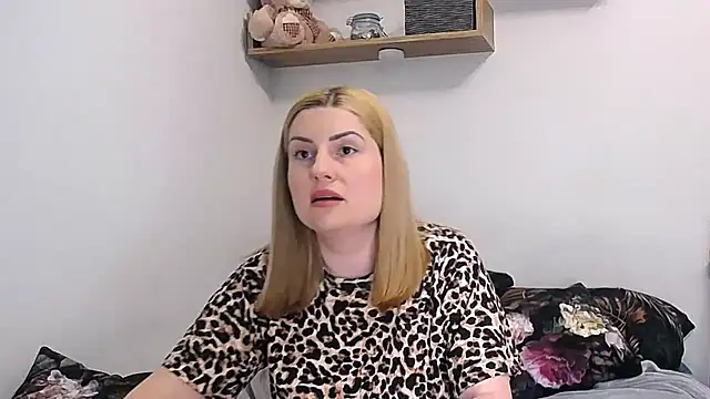 alisenties online show from 10, 5, 2026