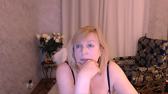 Snapshot of Samantha_Si chatting on 30, 4, 2026 Samantha Si online show from 30, 4, 2026