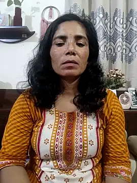 Laila-202 online show from 21, 7, 2026