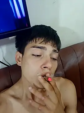 Thebestboyhot3 online show from 20, 7, 2026