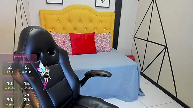 Snapshot of Ashly_Saenz_ chatting on 16, 7, 2026 Ashly Saenz online show from 16, 7, 2026
