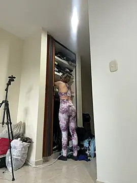 Snapshot of Iriana_Miller chatting on 14, 7, 2026 Iriana Miller online show from 14, 7, 2026