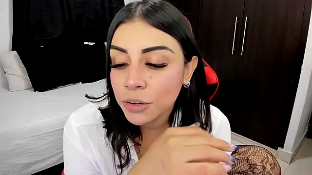 lucy007  online show from 24, 9, 2025