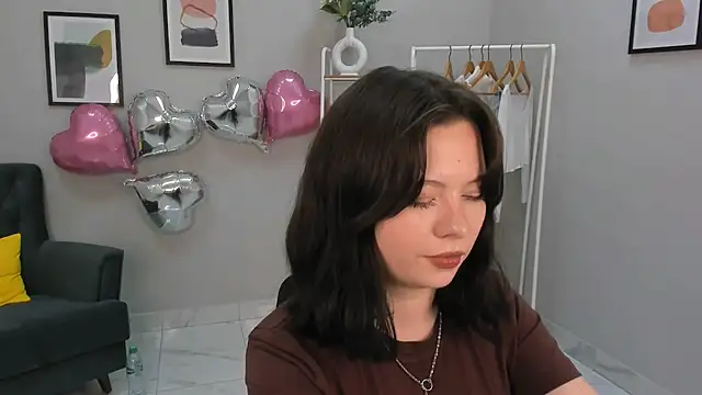 Gloria  Torres online show from 14, 7, 2026