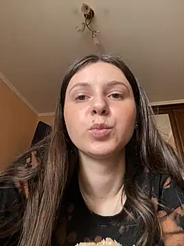 Snapshot of kirrraaaa chatting on 14, 7, 2026 kirrraaaa online show from 14, 7, 2026