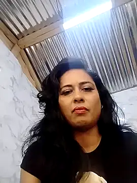 Snapshot of Leila_Xy chatting on 23, 7, 2026 Leila Xy online show from 23, 7, 2026