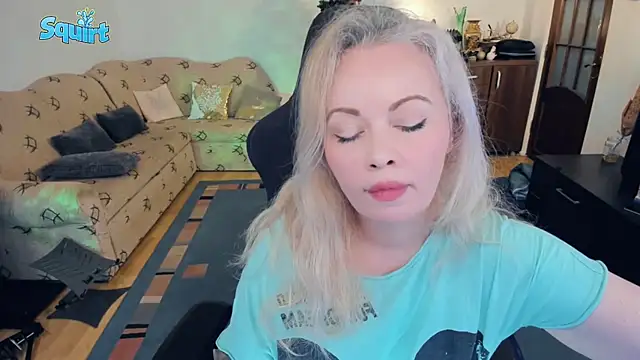 WhitneyLynn online show from 14, 3, 2025