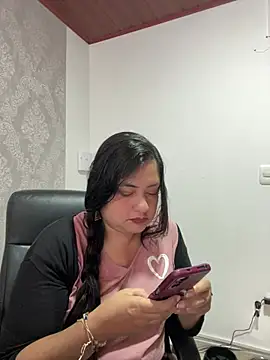 Antonella Bernal online show from 15, 7, 2026