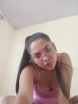 Roxxana2026 online show from 15, 7, 2026