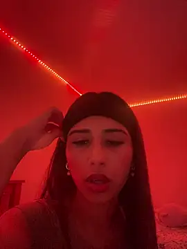 NextDoorMolly online show from 15, 7, 2026