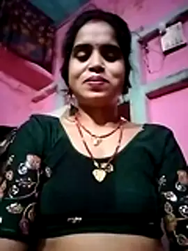 Snapshot of Simran_Love143 chatting on 17, 7, 2026 Simran Love143 online show from 17, 7, 2026