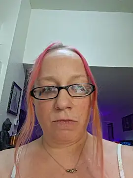 Snapshot of XxMs_StarzxX chatting on 23, 6, 2026 XxMs StarzxX online show from 23, 6, 2026