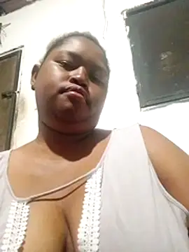 Snapshot of nailyn chatting on 6, 8, 2026 nailyn online show from 6, 8, 2026