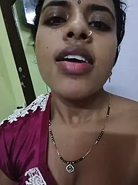 DesiCutie01 online show from 17, 7, 2026