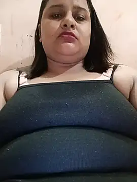 Queen Karishma online show from 17, 7, 2026