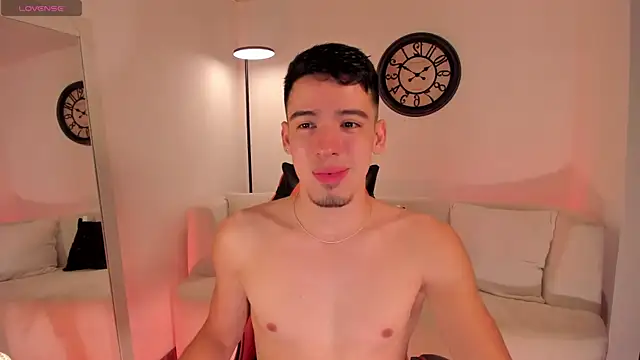 Snapshot of david_osoriox chatting on 19, 7, 2026 david osoriox online show from 19, 7, 2026
