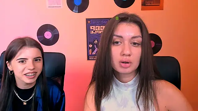 Snapshot of selena_crystal chatting on 19, 7, 2026 selena crystal online show from 19, 7, 2026
