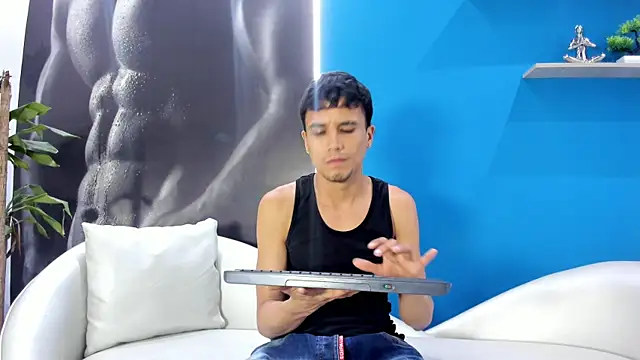 Snapshot of Nixen_Casillas chatting on 18, 7, 2026 Nixen Casillas online show from 18, 7, 2026