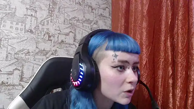 AracelySaleado online show from 24, 7, 2026
