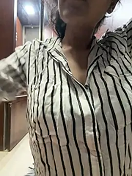 Snapshot of Tanya-love chatting on 21, 7, 2026 Tanya-love online show from 21, 7, 2026