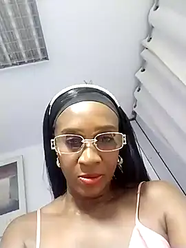 Snapshot of charlot24 chatting on 20, 7, 2026 charlot24 online show from 20, 7, 2026