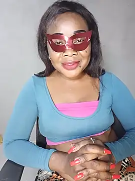 Snapshot of aylah32 chatting on 18, 7, 2026 aylah32 online show from 18, 7, 2026