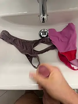 swissboy22 online show from 1, 2, 2026