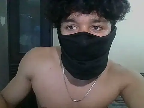 Snapshot of roxiii_ chatting on 19, 7, 2026 roxiii online show from 19, 7, 2026