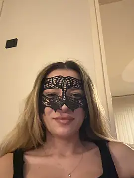 Snapshot of 0_Mira_0 chatting on 23, 7, 2026 0 Mira 0 online show from 23, 7, 2026