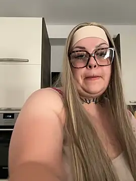 Peachy bella online show from 7, 8, 2026