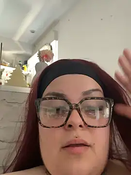 Peachy bella online show from 25, 7, 2026