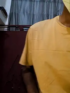 Laila fuck online show from 24, 7, 2026