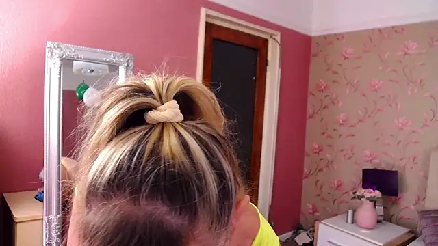 MatureMariah online show from 10, 2, 2025