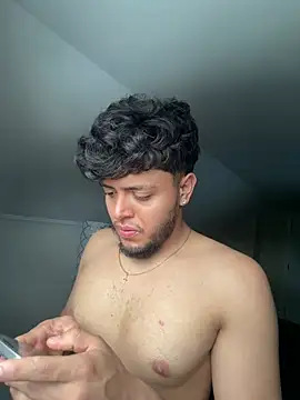 AronCollazos online show from 21, 7, 2026
