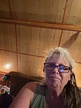 Snapshot of kimmy73 chatting on 27, 7, 2026 kimmy73 online show from 27, 7, 2026