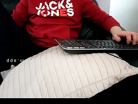 Snapshot of SWEBOY666 chatting on 20, 11, 2025 SWEBOY666 online show from 20, 11, 2025