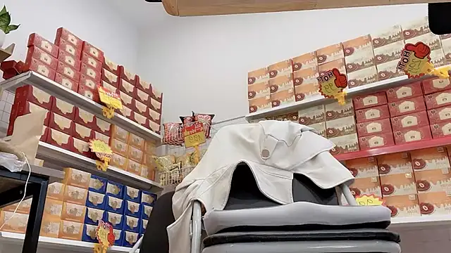 Snapshot of Katy_Bae chatting on 3, 3, 2026 Katy Bae online show from 3, 3, 2026