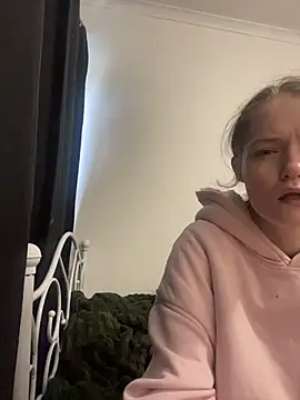 honeyxraee1 online show from 1, 8, 2026